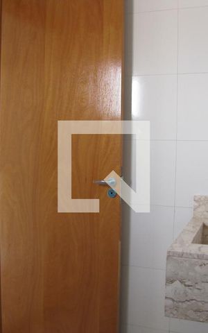 Casa à venda com 98m², 2 quartos e 2 vagasBanheiro da Suíte