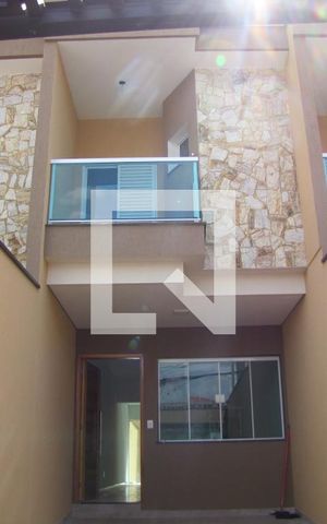 Casa à venda com 98m², 2 quartos e 2 vagasGaragem 