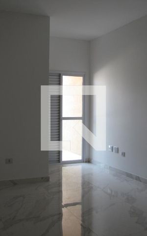Casa à venda com 98m², 2 quartos e 2 vagasSuíte 