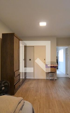Casa para alugar com 375m², 4 quartos e 2 vagasSuíte