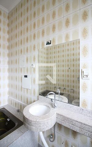 Casa à venda com 180m², 4 quartos e 2 vagasBanheiro do Quarto 1 - Suíte