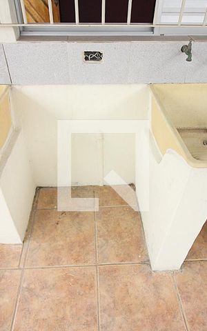 Casa à venda com 180m², 4 quartos e 2 vagasLavanderia