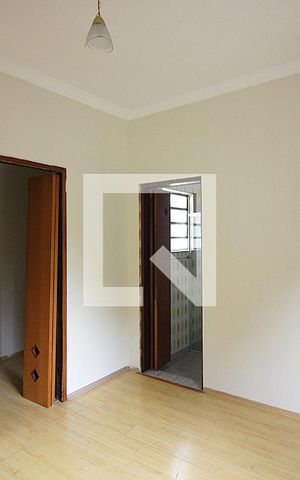 Casa à venda com 180m², 4 quartos e 2 vagasQuarto 1 - Suíte