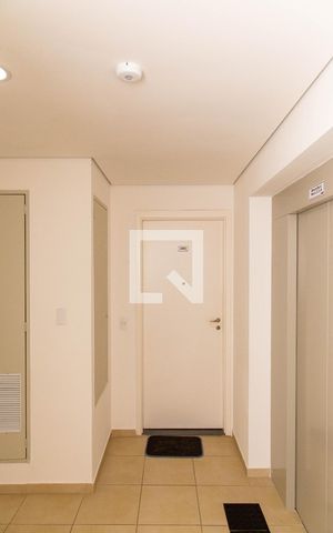 Apartamento para alugar com 43m², 2 quartos e 1 vaga Apartamento para alugar com 43m², 2 quartos e 1 vagaHall de entrada