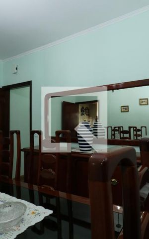 Casa à venda com 242m², 3 quartos e 3 vagasCopa
