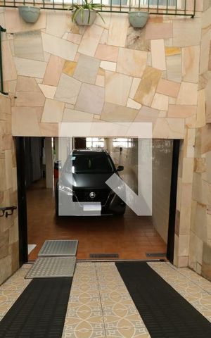 Casa à venda com 242m², 3 quartos e 3 vagasGaragem