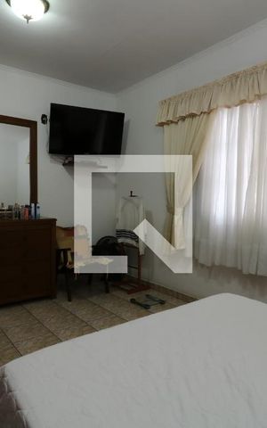 Casa à venda com 242m², 3 quartos e 3 vagasSuite