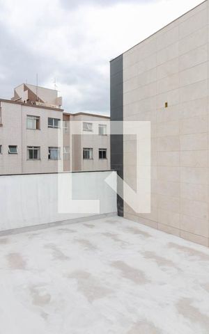 Apartamento à venda com 110m², 2 quartos e 1 vaga Apartamento à venda com 110m², 2 quartos e 1 vagaVaranda