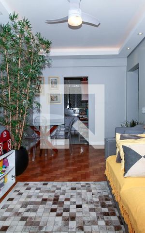 Apartamento à venda com 74m², 2 quartos e 1 vaga Apartamento à venda com 74m², 2 quartos e 1 vagaSala