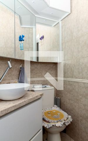 Apartamento à venda com 74m², 2 quartos e 1 vaga Apartamento à venda com 74m², 2 quartos e 1 vagaBanheiro