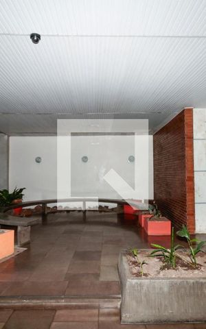 Apartamento à venda com 74m², 2 quartos e 1 vaga Apartamento à venda com 74m², 2 quartos e 1 vagaHall de entrada