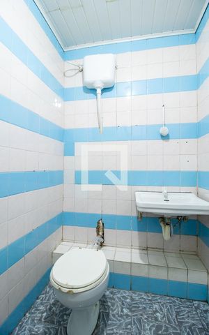 Casa para alugar com 700m², 7 quartos e 1 vaga Casa para alugar com 700m², 7 quartos e 1 vagaBanheiro de serviço