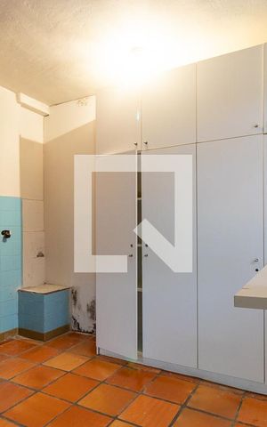 Casa para alugar com 700m², 7 quartos e 1 vaga Casa para alugar com 700m², 7 quartos e 1 vagaÁrea de Serviço