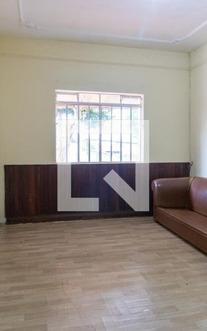 Casa para alugar com 700m², 7 quartos e 1 vaga Casa para alugar com 700m², 7 quartos e 1 vagaQuarto 4