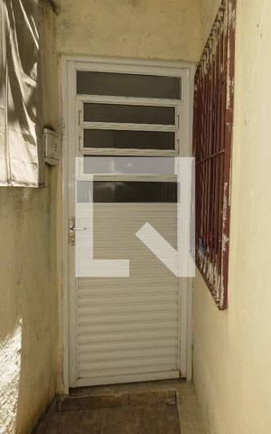 Casa para alugar com 39m², 1 quarto e sem vagaEntrada Casa