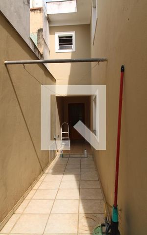 Casa à venda com 115m², 3 quartos e 2 vagasQuintal lateral