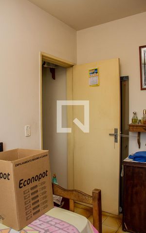 Apartamento para alugar com 58m², 2 quartos e 1 vagaQuarto 01