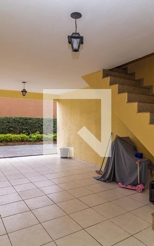 Casa de condomínio à venda com 128m², 3 quartos e 2 vagasGaragem