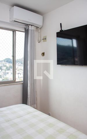 Apartamento para alugar com 58m², 2 quartos e 1 vagaQuarto 01