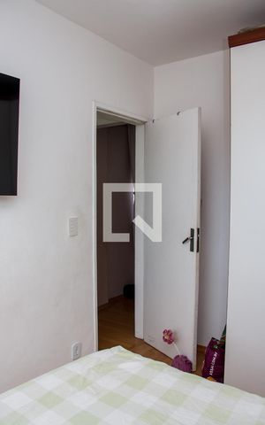 Apartamento para alugar com 58m², 2 quartos e 1 vagaQuarto 01