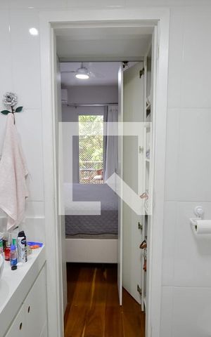 Apartamento à venda com 113m², 3 quartos e 2 vagas Apartamento à venda com 113m², 3 quartos e 2 vagasBanheiro da Suíte