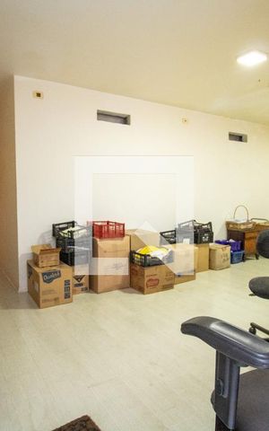 Casa à venda com 544m², 5 quartos e 3 vagas Casa à venda com 544m², 5 quartos e 3 vagasEdícula terreo/ Quarto/banheiro