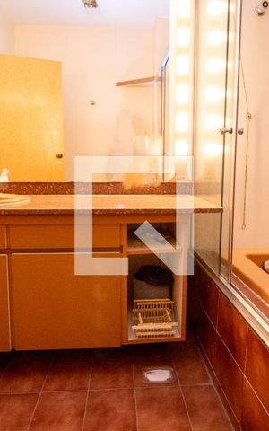 Casa à venda com 544m², 5 quartos e 3 vagas Casa à venda com 544m², 5 quartos e 3 vagasBanheiro 1