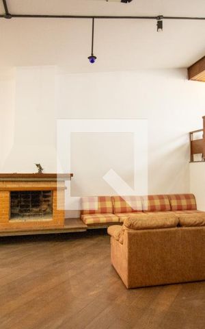Casa à venda com 544m², 5 quartos e 3 vagas Casa à venda com 544m², 5 quartos e 3 vagasSala 3