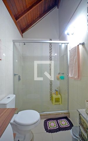 Casa de condomínio para alugar com 117m², 3 quartos e 1 vagaBanheiro da Suíte