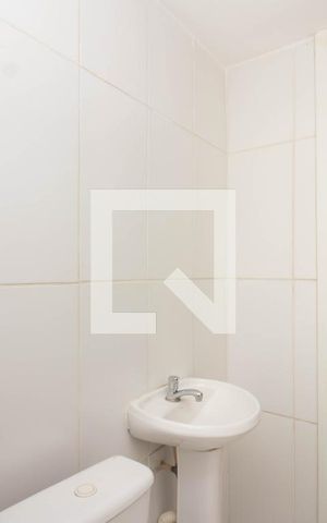 Apartamento à venda com 42m², 2 quartos e 1 vaga Apartamento à venda com 42m², 2 quartos e 1 vagaBanheiro