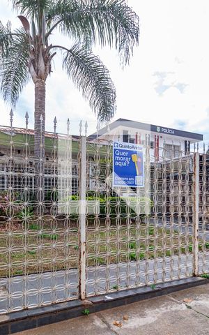 Casa à venda com 500m², 4 quartos e 4 vagasFachada