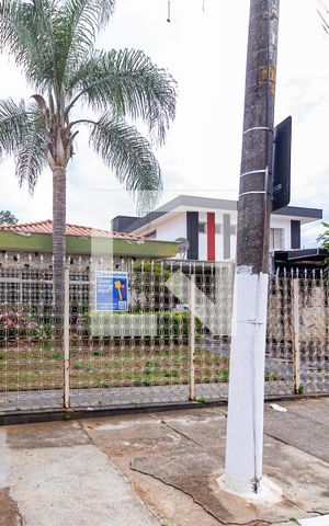 Casa à venda com 500m², 4 quartos e 4 vagasFachada