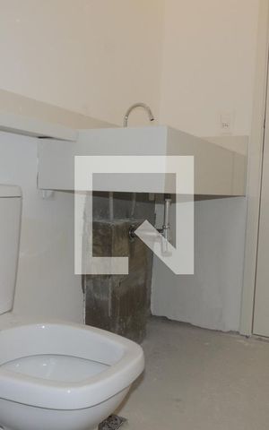Apartamento à venda com 170m², 3 quartos e 2 vagasSuíte 1 - Banheiro