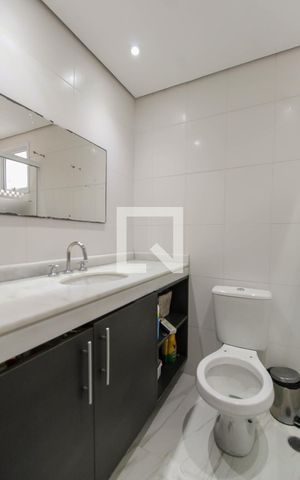 Apartamento à venda com 100m², 3 quartos e 2 vagas Apartamento à venda com 100m², 3 quartos e 2 vagasBanheiro da Suíte
