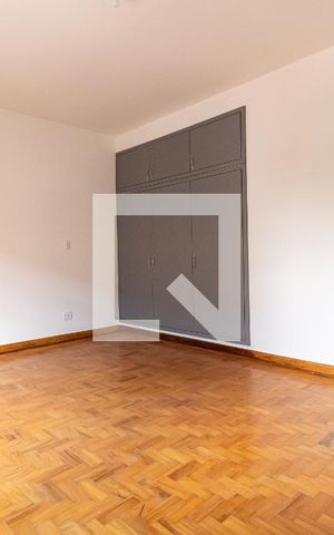 Apartamento para alugar com 120m², 4 quartos e 1 vaga Apartamento para alugar com 120m², 4 quartos e 1 vagaSuíte
