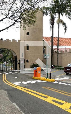 Casa de condomínio para alugar com 478m², 4 quartos e 6 vagasFachada