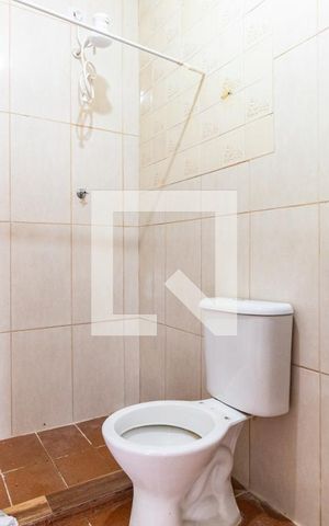 Studio para alugar com 35m², 1 quarto e sem vaga Studio para alugar com 35m², 1 quarto e sem vagaBanheiro
