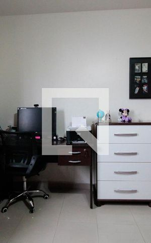 Casa à venda com 235m², 3 quartos e 2 vagas Casa à venda com 235m², 3 quartos e 2 vagasQuarto 1