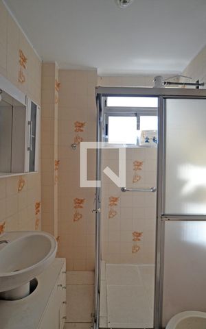 Apartamento à venda com 71m², 2 quartos e sem vagaBanheiro