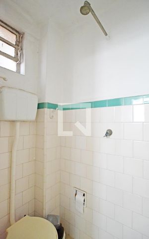 Apartamento à venda com 71m², 2 quartos e sem vagaBanheiro de serviço