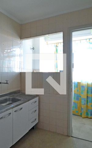 Apartamento à venda com 71m², 2 quartos e sem vagaCozinha