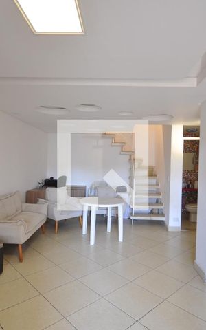 Casa à venda com 240m², 3 quartos e 2 vagasSala de Jogos