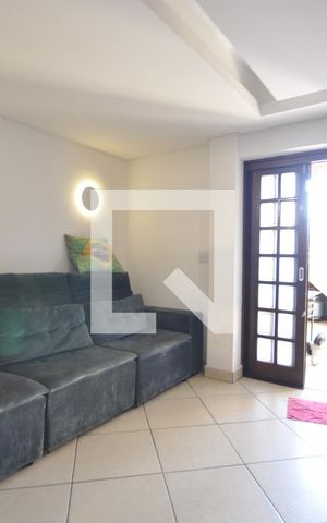 Casa à venda com 240m², 3 quartos e 2 vagasSala de Jogos
