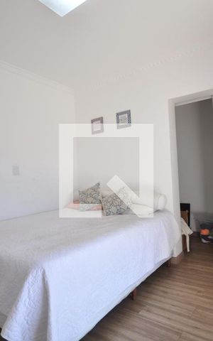 Casa à venda com 240m², 3 quartos e 2 vagasSuíte 2