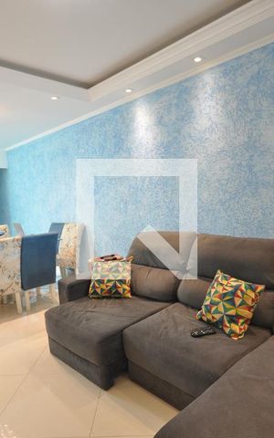 Casa à venda com 240m², 3 quartos e 2 vagasSala
