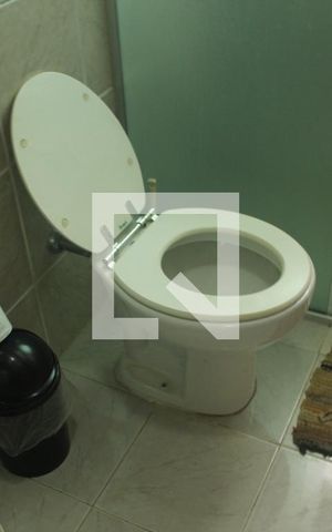 Casa à venda com 140m², 3 quartos e 3 vagasBanheiro da Suíte