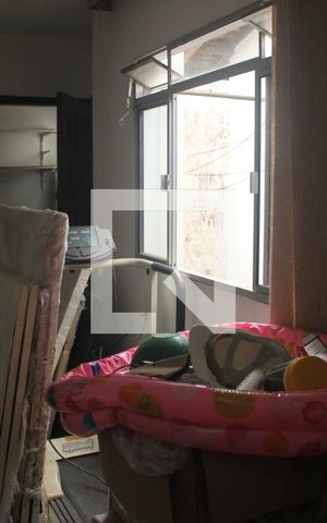 Casa à venda com 140m², 3 quartos e 3 vagasEdícula - Sala