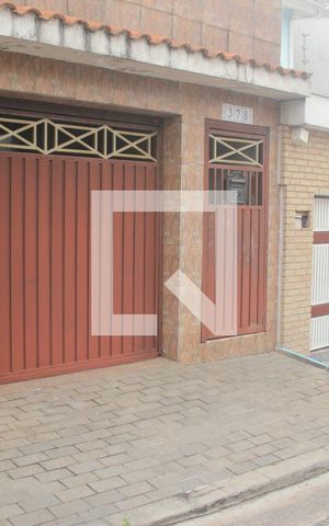 Casa à venda com 140m², 3 quartos e 3 vagasFachada