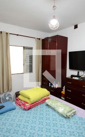 Casa à venda com 333m², 7 quartos e 8 vagasQuarto 1 - Casa 2
