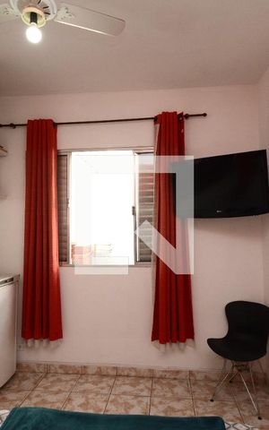 Casa à venda com 333m², 7 quartos e 8 vagasQuarto 1 - Casa 1